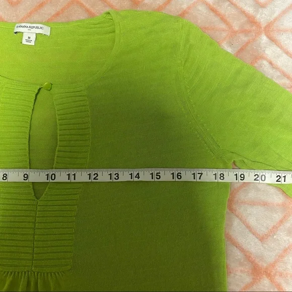 Banana Republic Lime Green Top - Picture 4 of 5